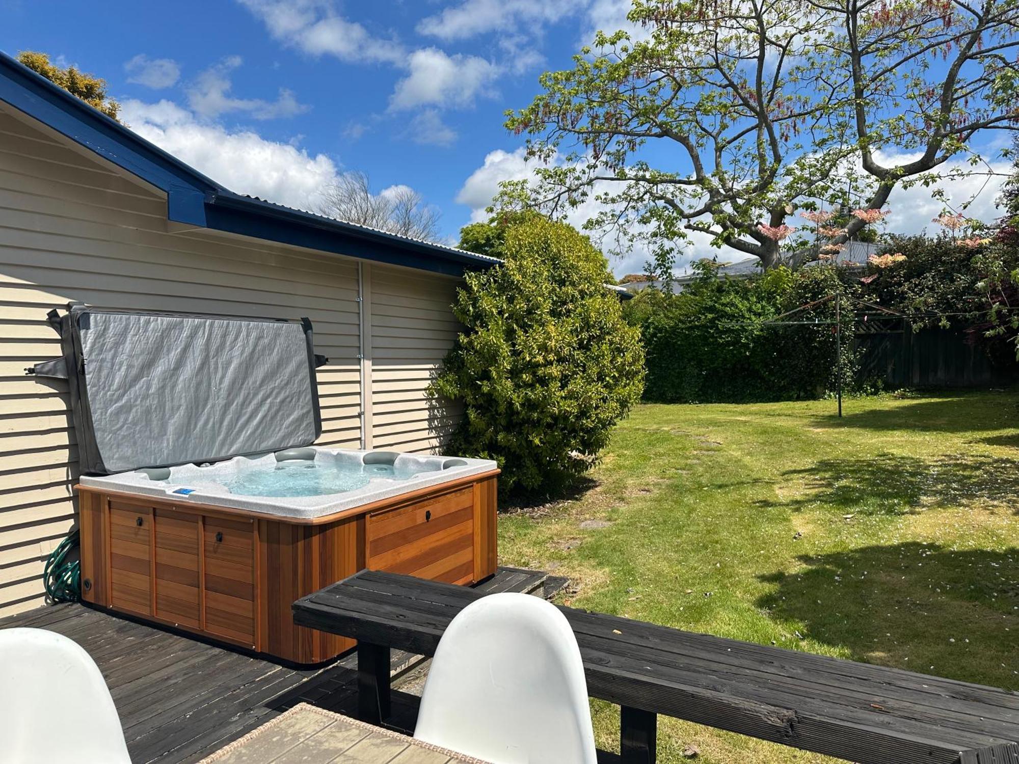 Dream Home In Central Of Rotorua With Spa Pool Buitenkant foto